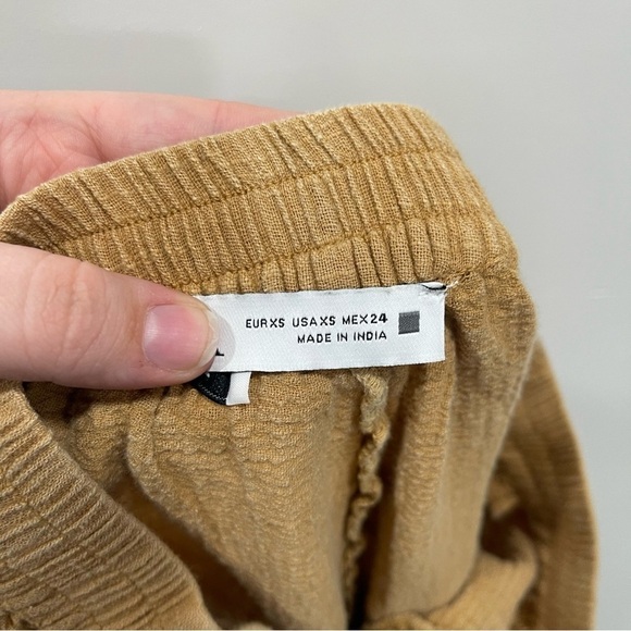 Zara Casual Pull-On Textured Shorts Size XS - Picture 7 of 10